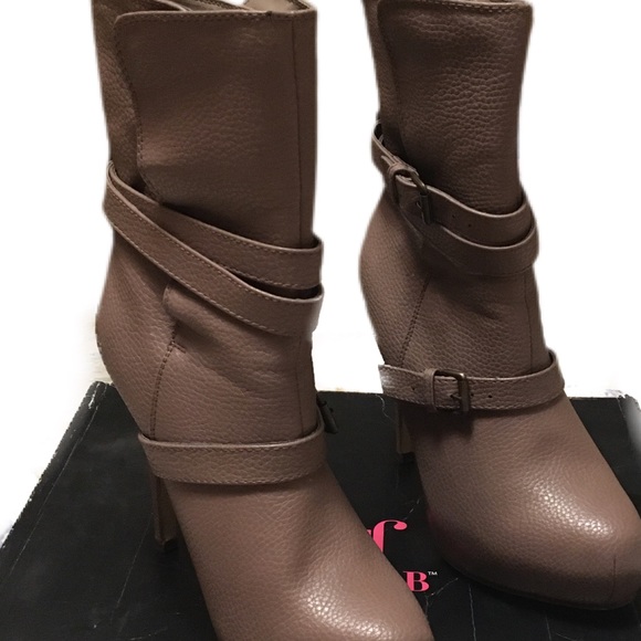 Just Fab Taupe Addie High heel Boots 6.5 Platform Buckle Booties Stiletto EUC - Picture 6 of 6